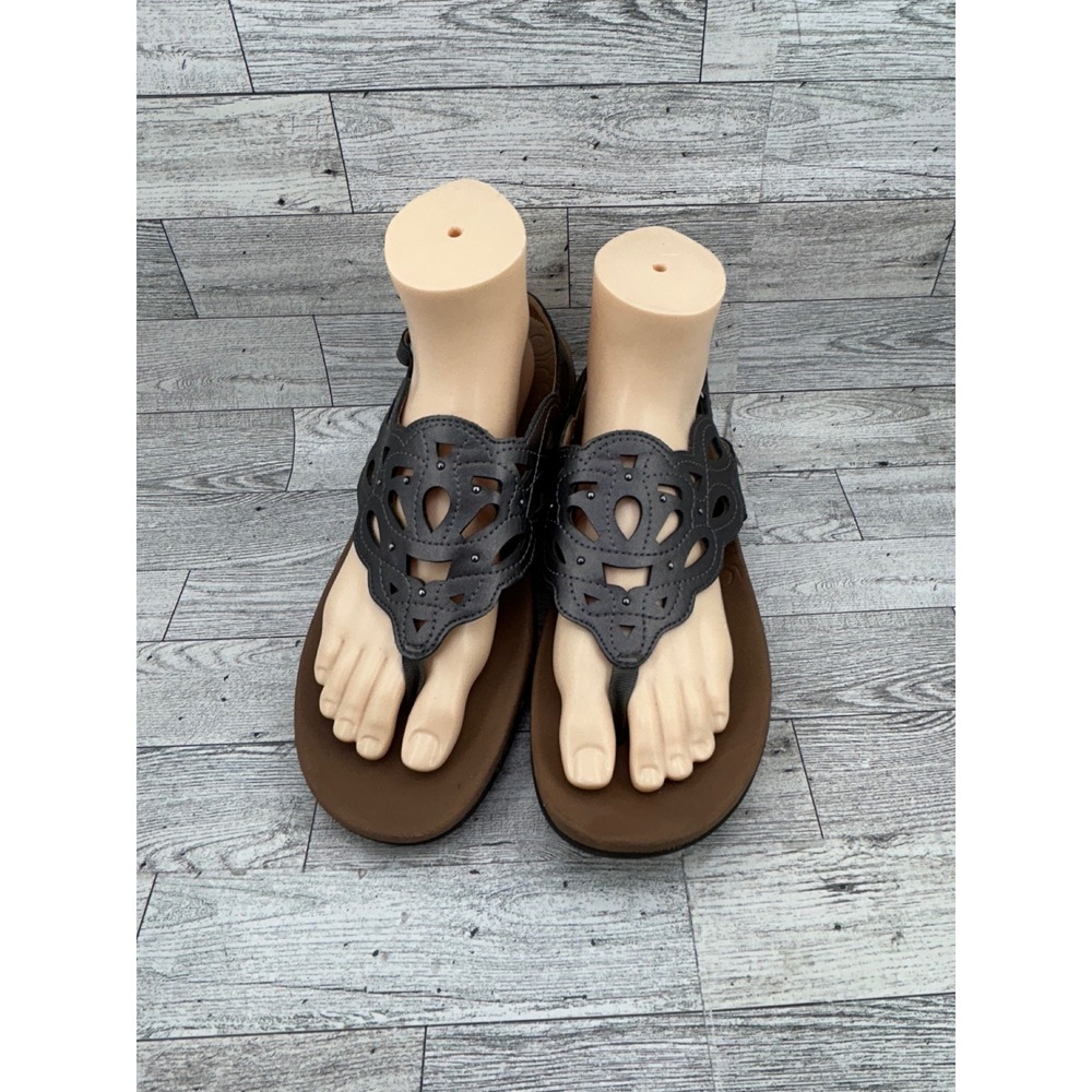 Rockport Cobb Hill Briar Pewter‎ Leather Laser Cut Thong Sandals Women Size 9